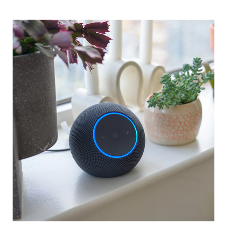 Amazon Echo Dot Max (2025) Smart Speaker with Alexa na cor Black no espaço real